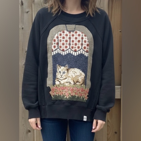 American Eagle Outfitters Tops - AMERICAN EAGLE Oversized Upcycled Cat Tapestry Patch Sweatshirt - Size XS